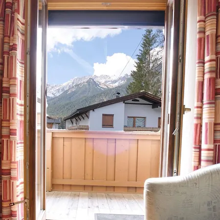 Haus Permona By Alpenglueck Daire Leutasch