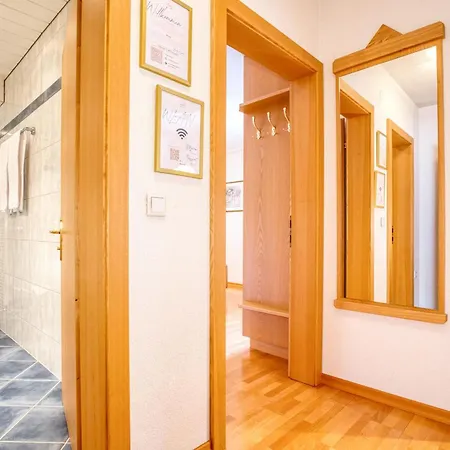 Haus Permona By Alpenglueck ליוטאש